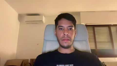 morenitoisonfire online show from April 2026 02:58:01 AM