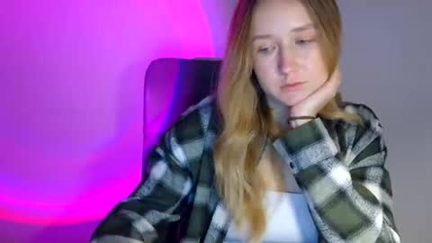 Lulu Baby18 online show from November 2025 08:08:01 PM