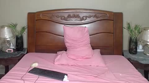 Snapshot of lulu_wild chatting on October 2025 12:22:02 PM lulu_wild online show from October 2025 12:22:02 PM