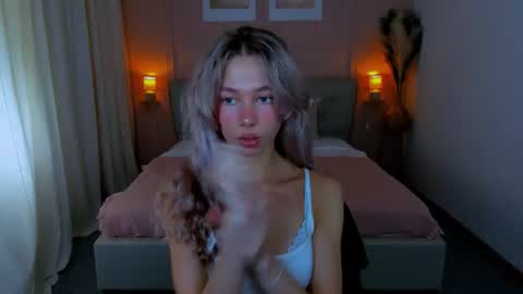Snapshot of lulualise chatting on July 2026 10:13:02 AM Alise online show from July 2026 10:13:02 AM