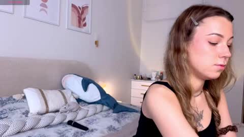 Snapshot of luluberryx chatting on May 2026 02:40:02 AM lulu berry online show from May 2026 02:40:02 AM