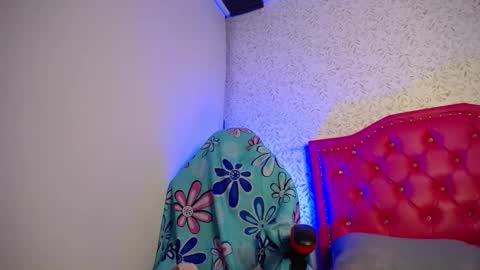 Luly online show from March 2026 04:06:02 AM