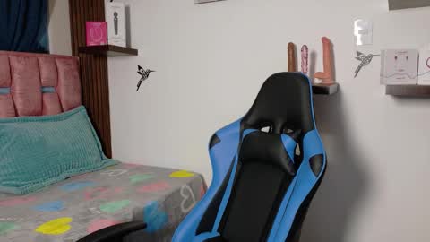 Luna online show from September 2025 03:30:02 AM