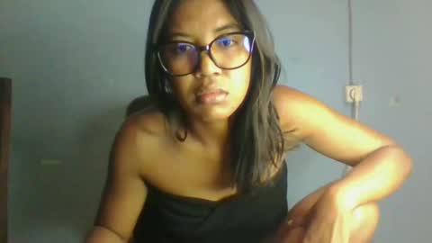 luna8184 online show from March 2026 03:30:02 PM