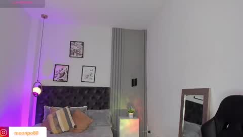     online show from September 2025 05:03:02 PM