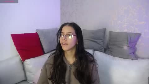 Luna And Titan  online show from February 2026 12:11:01 PM