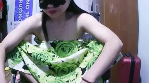 Snapshot of luna_beauty25 chatting on May 2026 10:28:01 PM luna_beauty25 online show from May 2026 10:28:01 PM