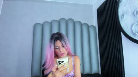luna_bella_23 online show from May 2026 03:34:01 AM