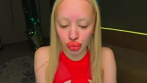 luna_beverly online show from May 2026 08:49:02 PM