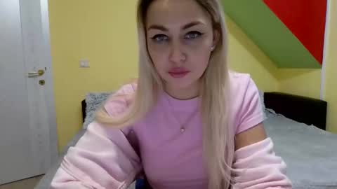 Luna online show from January 2026 09:16:02 PM