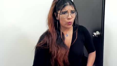 Snapshot of luna_dumont chatting on February 2025 03:04:01 PM luna online show from February 2025 03:04:01 PM