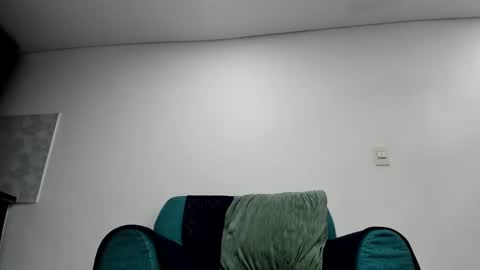 Snapshot of luna_dumont chatting on February 2025 02:27:02 PM luna online show from February 2025 02:27:02 PM