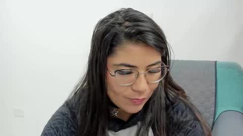 Snapshot of luna_dumont chatting on September 2025 11:10:01 AM luna online show from September 2025 11:10:01 AM