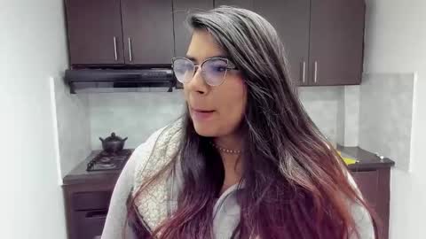 Snapshot of luna_dumont chatting on September 2025 11:11:01 AM luna online show from September 2025 11:11:01 AM