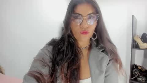 Snapshot of luna_dumont chatting on September 2025 11:15:01 AM luna online show from September 2025 11:15:01 AM