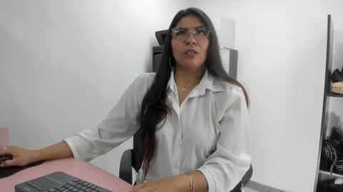 Snapshot of luna_dumont chatting on October 2025 11:21:02 AM luna online show from October 2025 11:21:02 AM