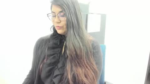 Snapshot of luna_dumont chatting on October 2025 11:43:01 AM luna online show from October 2025 11:43:01 AM