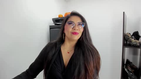 Snapshot of luna_dumont chatting on November 2025 11:20:02 AM luna online show from November 2025 11:20:02 AM