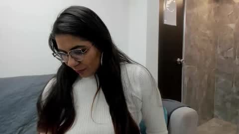 Snapshot of luna_dumont chatting on November 2025 11:21:02 AM luna online show from November 2025 11:21:02 AM