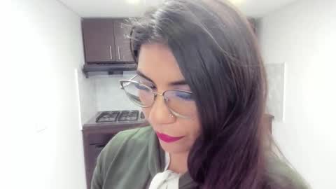 Snapshot of luna_dumont chatting on December 2025 11:04:01 AM luna online show from December 2025 11:04:01 AM