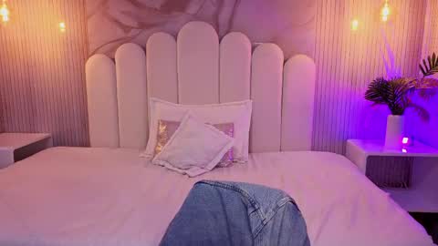luna_hot_ass online show from May 2026 03:13:01 AM