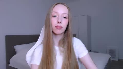 Luna online show from February 2026 08:53:02 PM