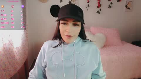 Snapshot of luna_lgomez chatting on November 2025 12:38:02 PM luna online show from November 2025 12:38:02 PM