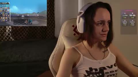 luna_loveeee online show from October 2025 05:05:01 AM