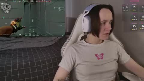 luna_loveeee online show from April 2026 07:09:02 AM