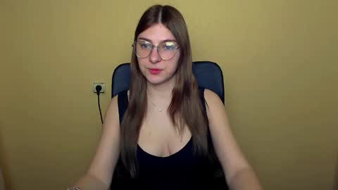 Luna online show from December 2025 08:41:02 AM