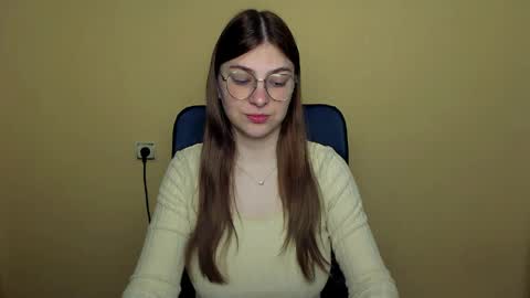 Luna online show from April 2026 08:41:01 AM