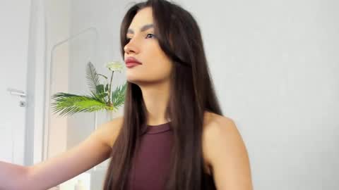 Snapshot of luna_mee chatting on April 2026 07:58:02 AM Adele online show from April 2026 07:58:02 AM