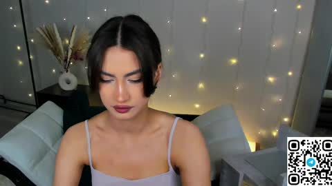 Snapshot of luna_mee chatting on April 2026 12:24:01 AM Adele online show from April 2026 12:24:01 AM