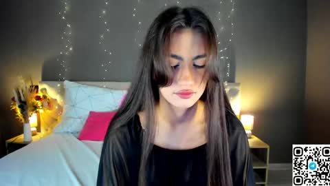 Snapshot of luna_mee chatting on April 2026 01:07:01 AM Adele online show from April 2026 01:07:01 AM