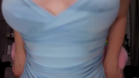 Snapshot of luna_moran chatting on June 2026 05:54:02 AM Lina online show from June 2026 05:54:02 AM