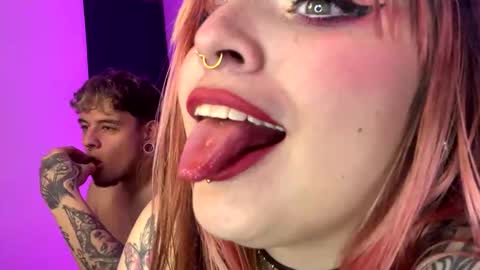 luna_rayy online show from October 2025 04:54:01 AM
