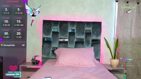 Snapshot of luna_sophya chatting on October 2025 08:03:02 PM luna_sophya online show from October 2025 08:03:02 PM