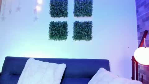 Snapshot of luna_valen chatting on February 2026 03:57:02 AM luna_valen online show from February 2026 03:57:02 AM