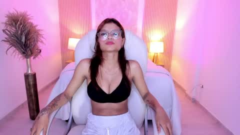 Luna online show from May 2026 07:32:02 PM