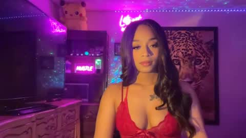 lunaa_11 online show from June 2026 07:40:01 AM