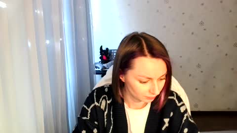 Snapshot of lunaa_bluee chatting on June 2026 04:33:01 PM lunaa_bluee online show from June 2026 04:33:01 PM