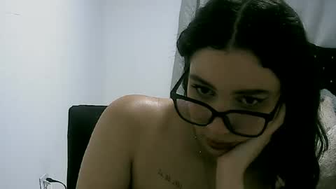 Snapshot of lunaa_sub chatting on January 2025 03:53:01 AM lunaa_sub online show from January 2025 03:53:01 AM