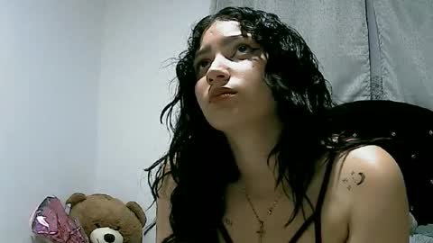 Snapshot of lunaa_sub chatting on February 2025 03:42:02 AM lunaa_sub online show from February 2025 03:42:02 AM