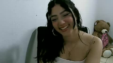 Snapshot of lunaa_sub chatting on February 2025 07:25:01 PM lunaa_sub online show from February 2025 07:25:01 PM