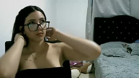 Snapshot of lunaa_sub chatting on March 2025 01:34:02 AM lunaa_sub online show from March 2025 01:34:02 AM