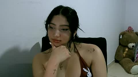 Snapshot of lunaa_sub chatting on March 2025 01:27:01 AM lunaa_sub online show from March 2025 01:27:01 AM