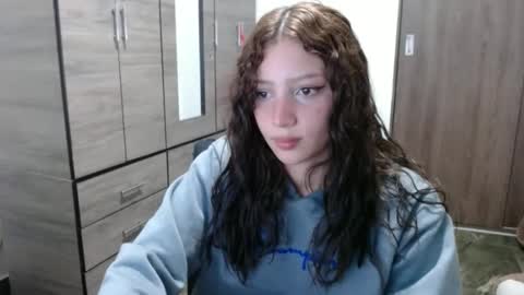 Snapshot of lunaa_sub chatting on September 2025 06:30:02 PM lunaa_sub online show from September 2025 06:30:02 PM