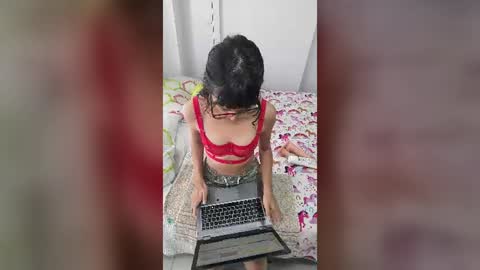 Snapshot of lunaaluneraa chatting on June 2026 09:01:02 PM lunaaluneraa online show from June 2026 09:01:02 PM