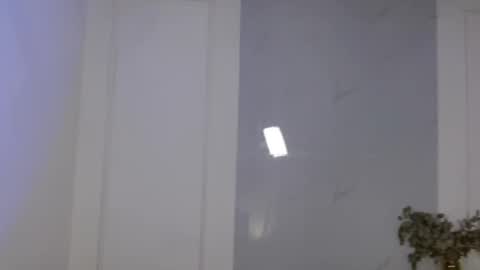 Snapshot of lunaamonroe chatting on November 2025 12:15:01 PM LunaaMonroe online show from November 2025 12:15:01 PM