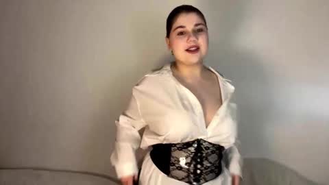 Luna online show from February 2026 08:10:01 AM